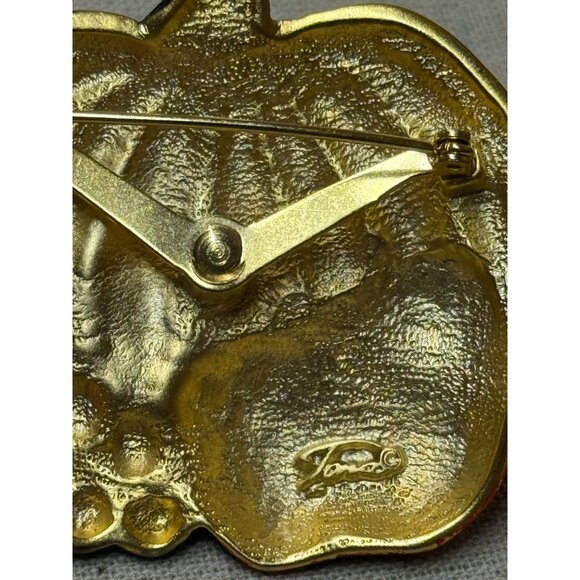 Vintage TONA Fall Autumn Pumpkin Apple Grapes Pin Brooch Jewelry - Picture 6 of 7
